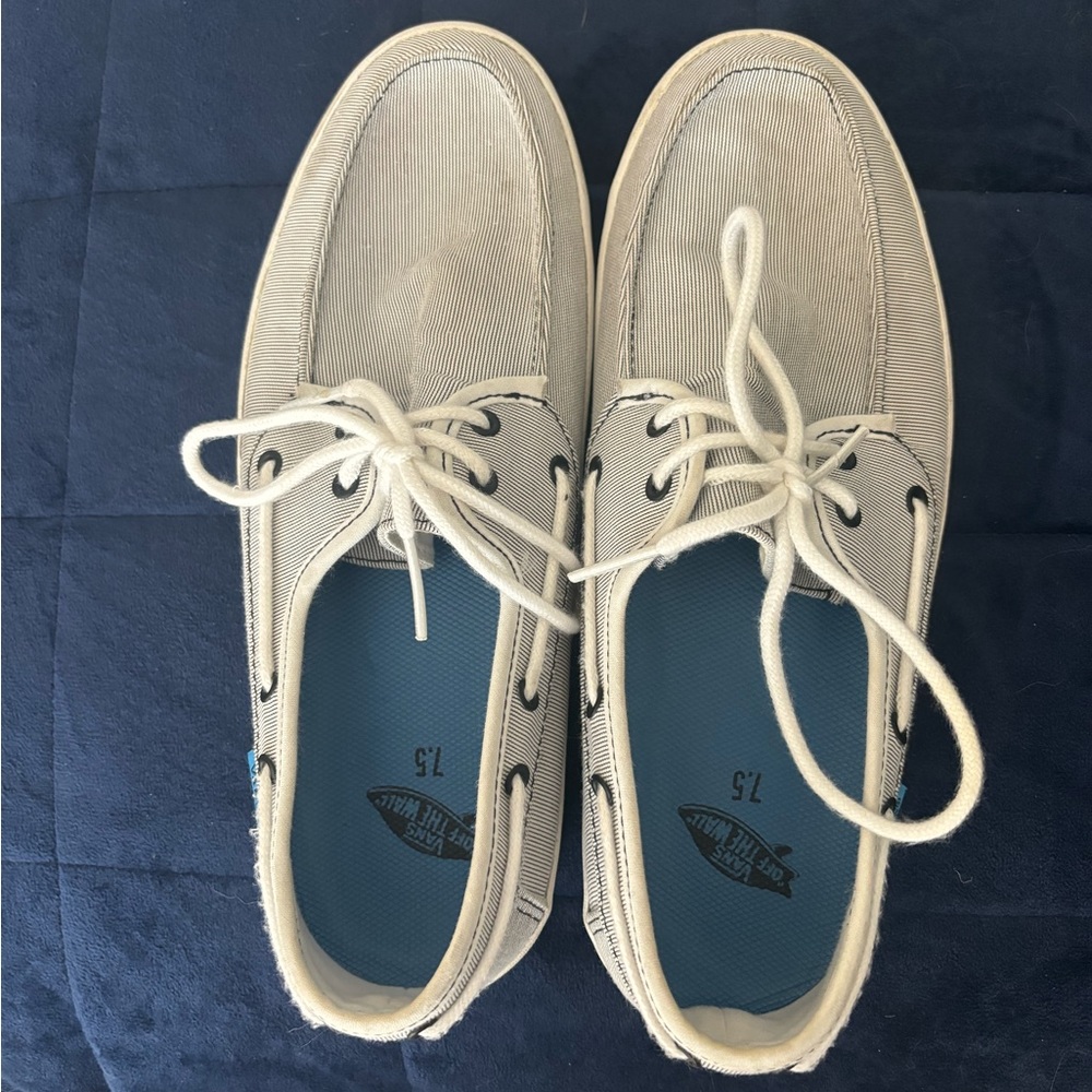 Men or women Vans shoes